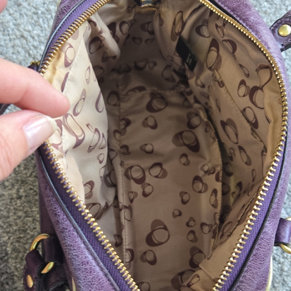 Coach Purple Shoulder Bag with Gold Details - Picture 8 of 11